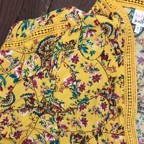 Belle Du Jour Floral Kimono with Yellow Trim - Picture 4 of 6